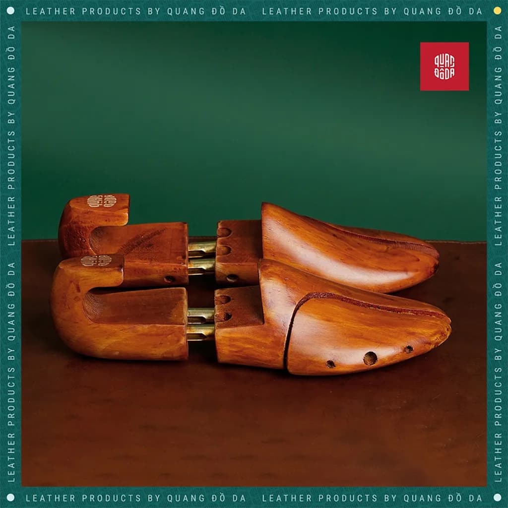 Shoe tree gỗ giữ dáng giày